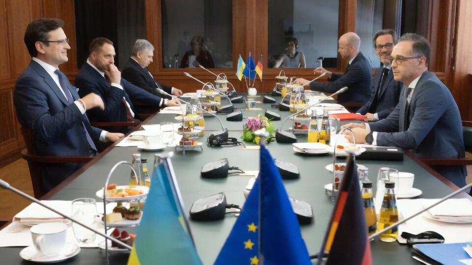 Кулеба: Украина открыта к поиску максимально широких компромиссов