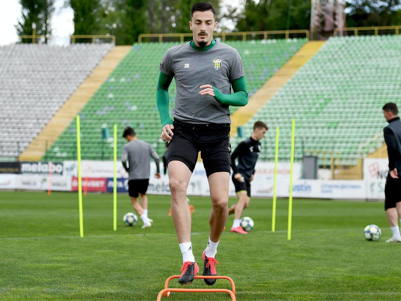 "Карпаты" уведомили Украинскую ассоциацию футбола и Премьер-лигу о сложившейся ситуации в клубе