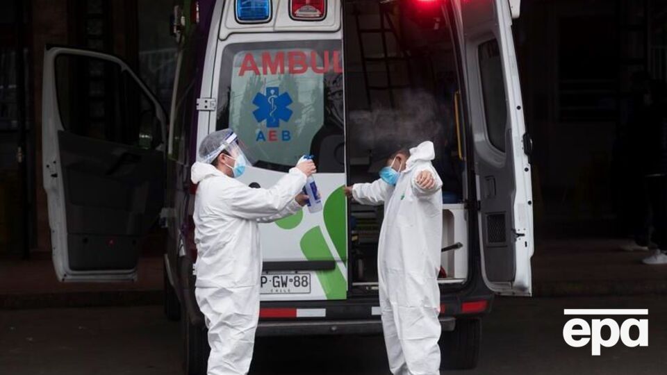 Кількість підтверджених випадків COVID-19 наближається до 9 млн