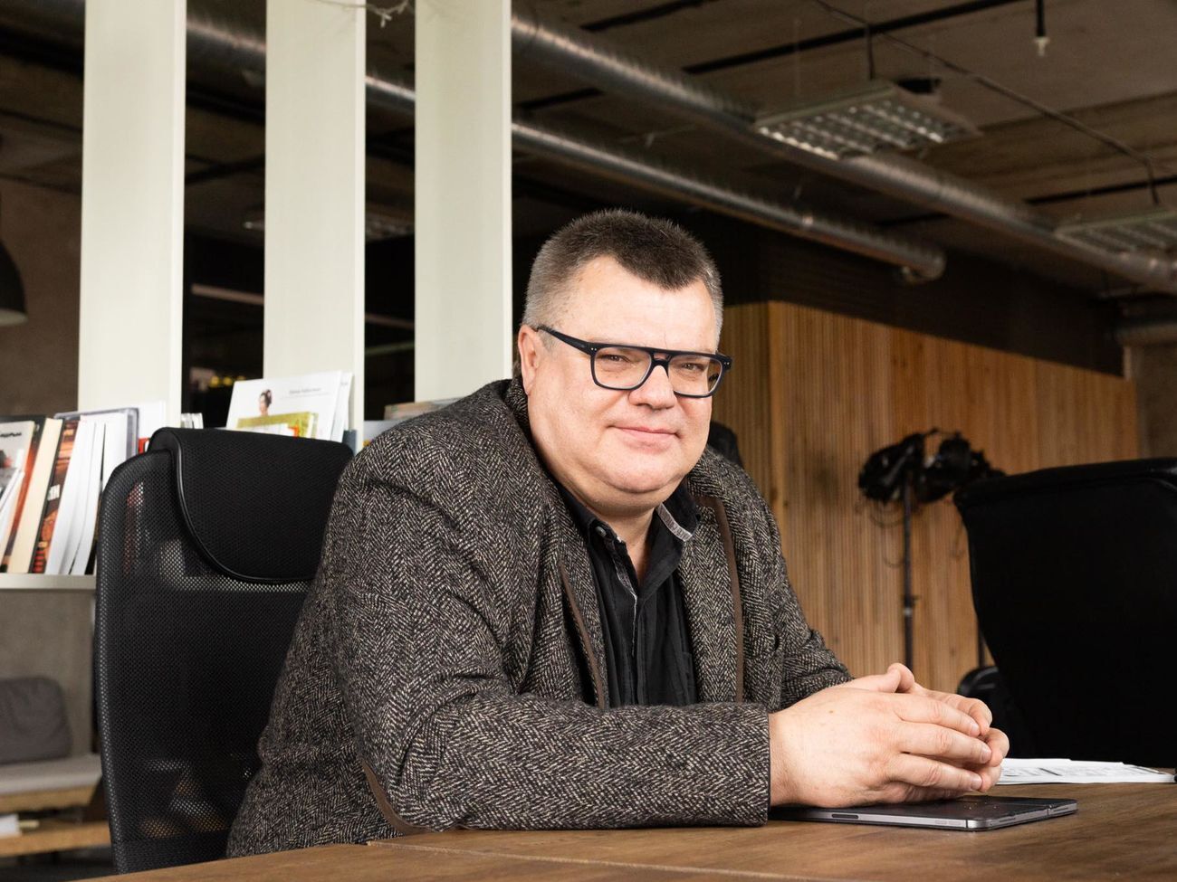 Бабарико був лідером перегонів, за даними інтернет-опитувань