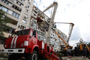 У Києві стався вибух у багатоповерховому будинку. Фоторепортаж