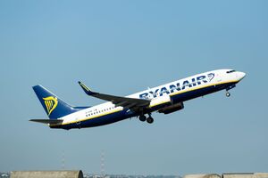 Ryanair планує з липня літати з України за двома десятками напрямків