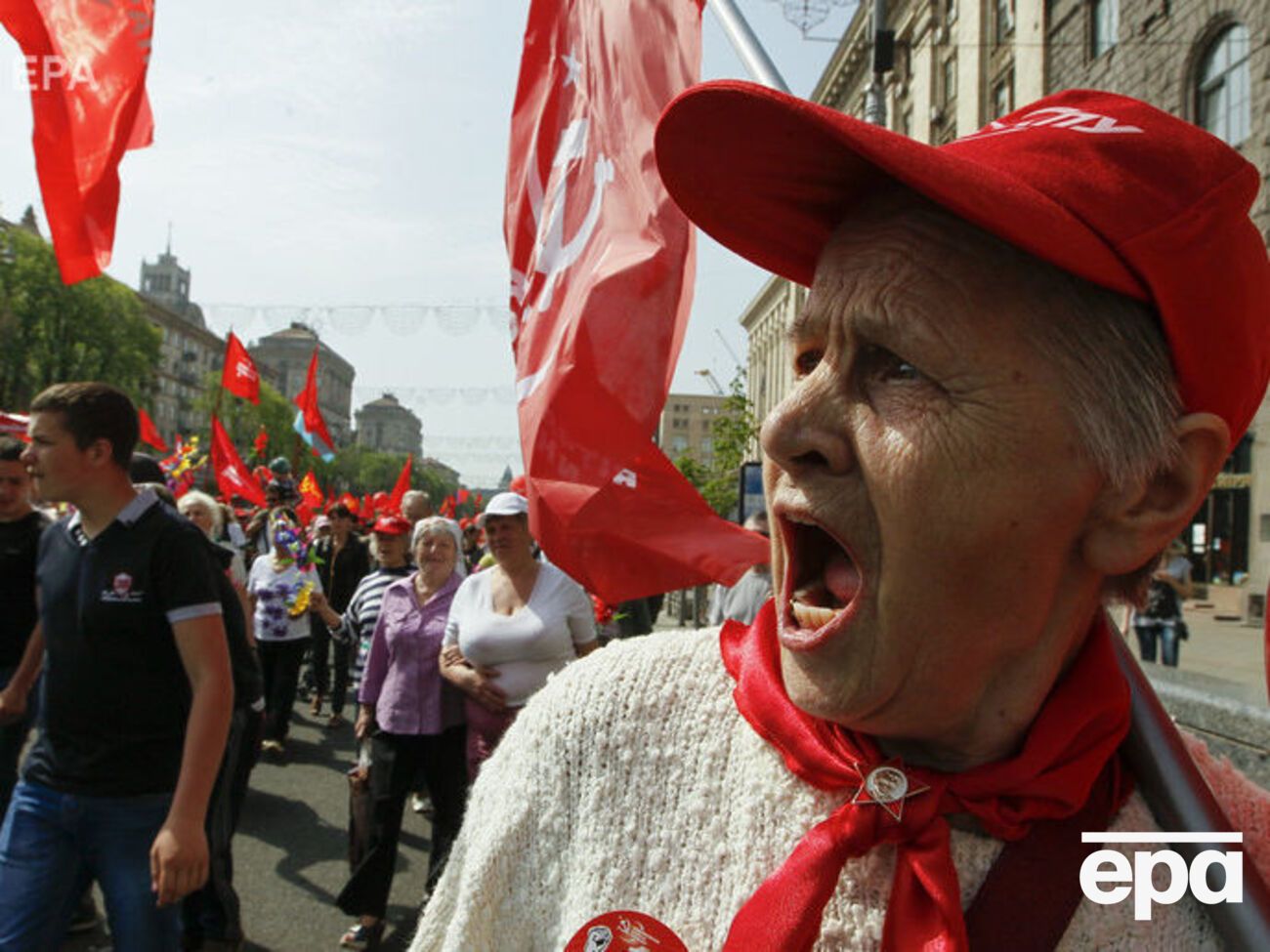 34,7% респондентів переконані, що перебування України у складі СРСР принесло їй більше користі, ніж шкоди