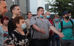 Сотрудники предприятия требуют от "Укрзалізниці" разобраться "с неизвестными, которые зашли на территорию завода"