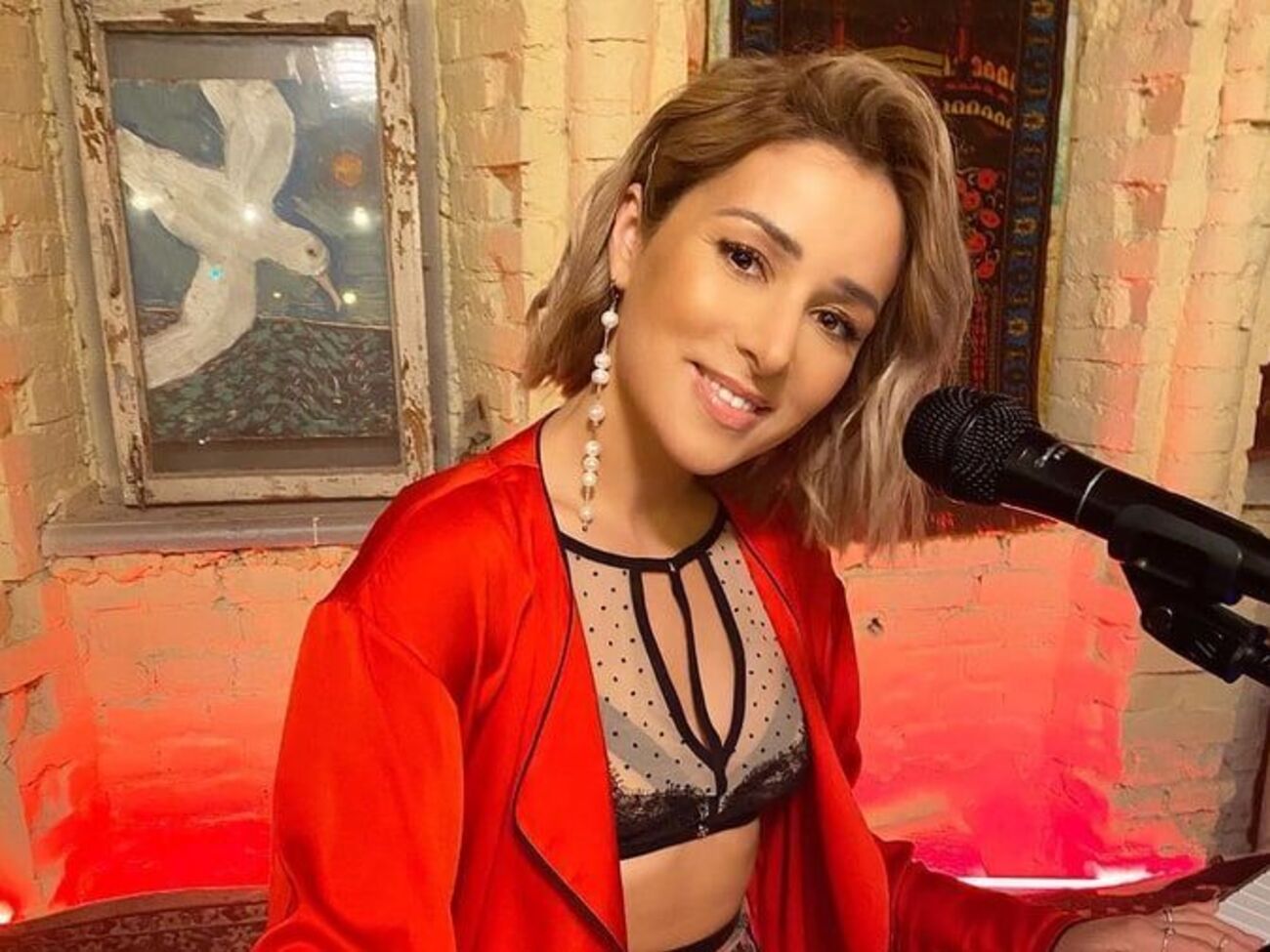 Огнєвіч раніше була брюнеткою