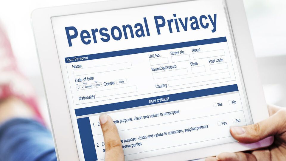Суд уменьшил сумму компенсации, взимаемой с интернет-оператора с 126 тыс. до 55 тыс. грн