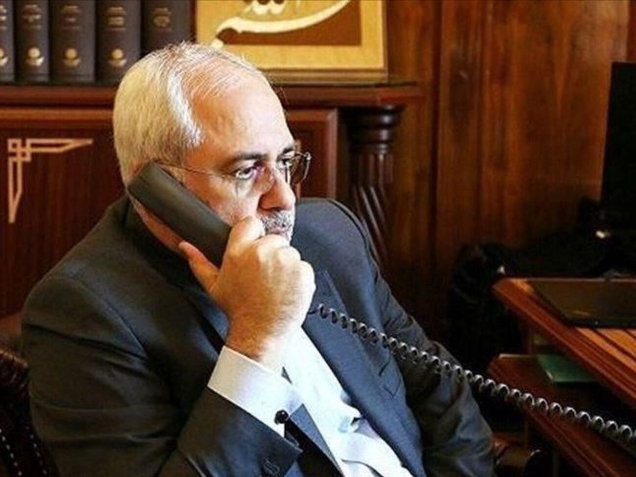 Заріф провів переговори з канадським міністром закордонних справ