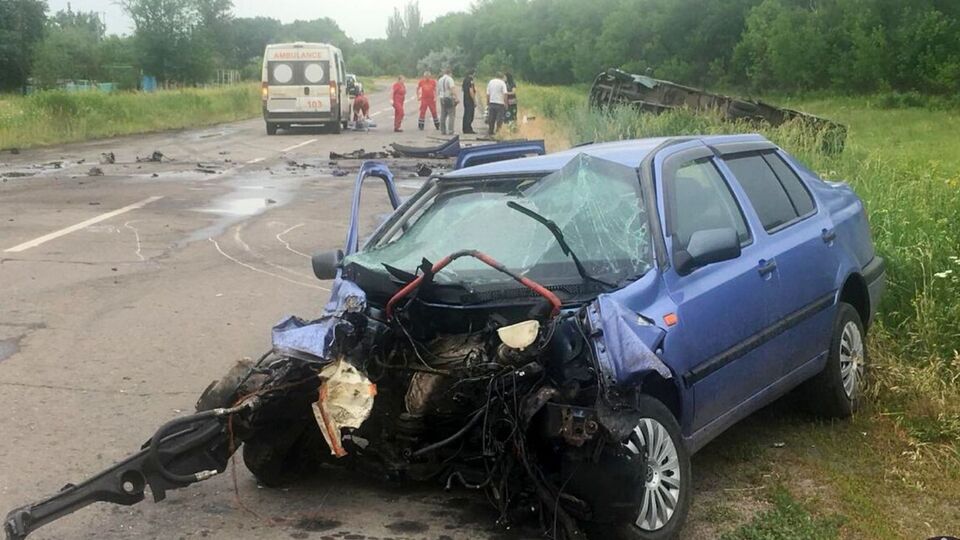 В результате ДТП госпитализированы полицейский и восемь пассажиров обоих транспортных средств