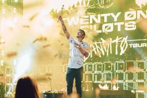Twenty One Pilots: Станьте частью первого в истории, бесконечного музыкального клипа