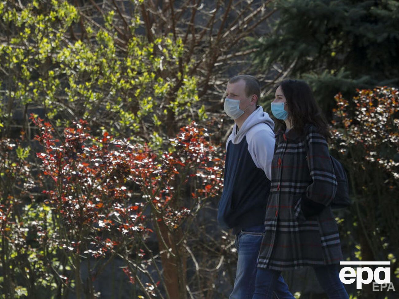 Для в'їзду іноземців в Україну необхідним є поліс медичного страхування