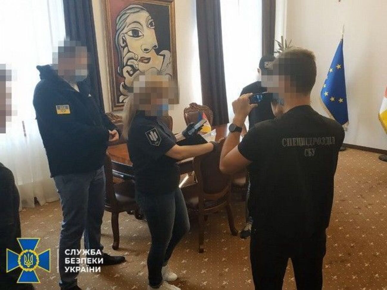 СБУ провела 16 обшуків за місцями роботи та проживання фігурантів справи