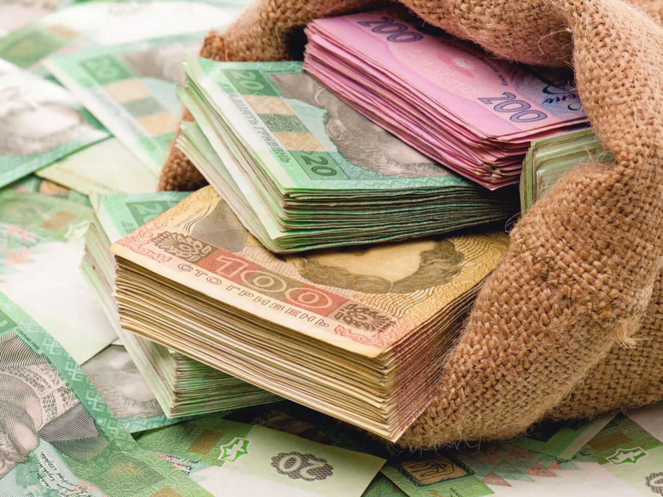 За прогнозами уряду України, ВВП України 2020 року впаде на 4,8%