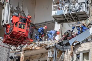 В результате взрыва в киевской многоэтажке погибло пять человек