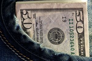 НБУ установил курс на уровне 26,61 грн/$