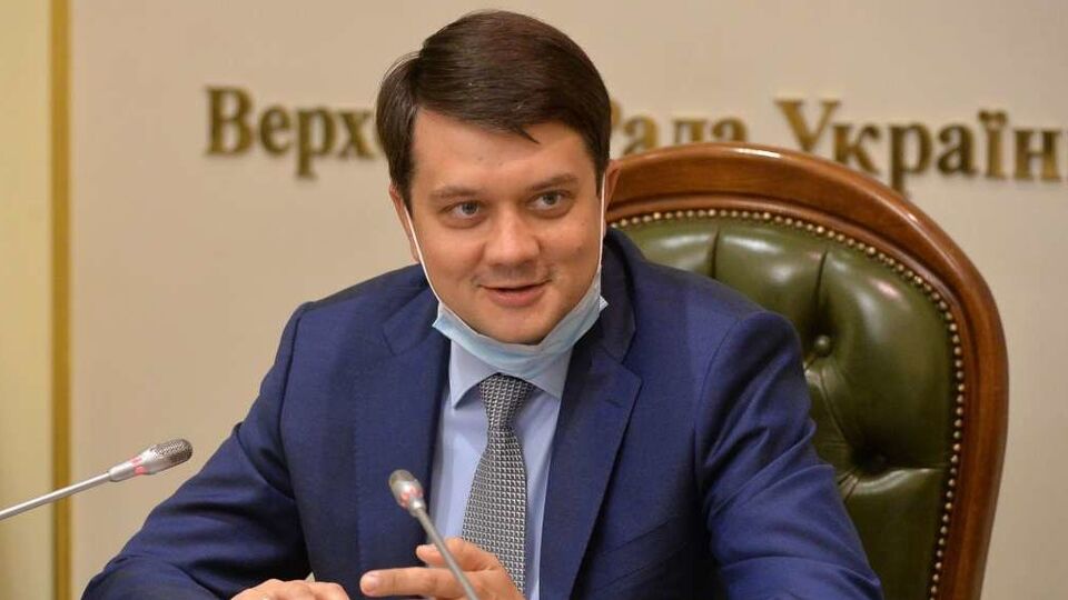 Разумков вважає, що всі народні депутати "розуміли, на що вони йдуть"