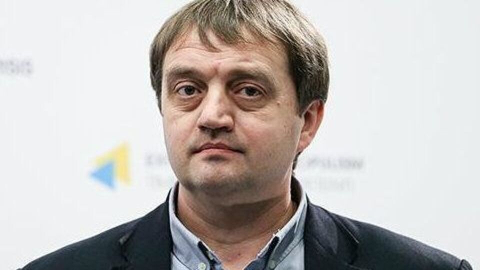 Лапий: Спросите врачей больниц, и они скажут, что зря ослабляют карантинные меры