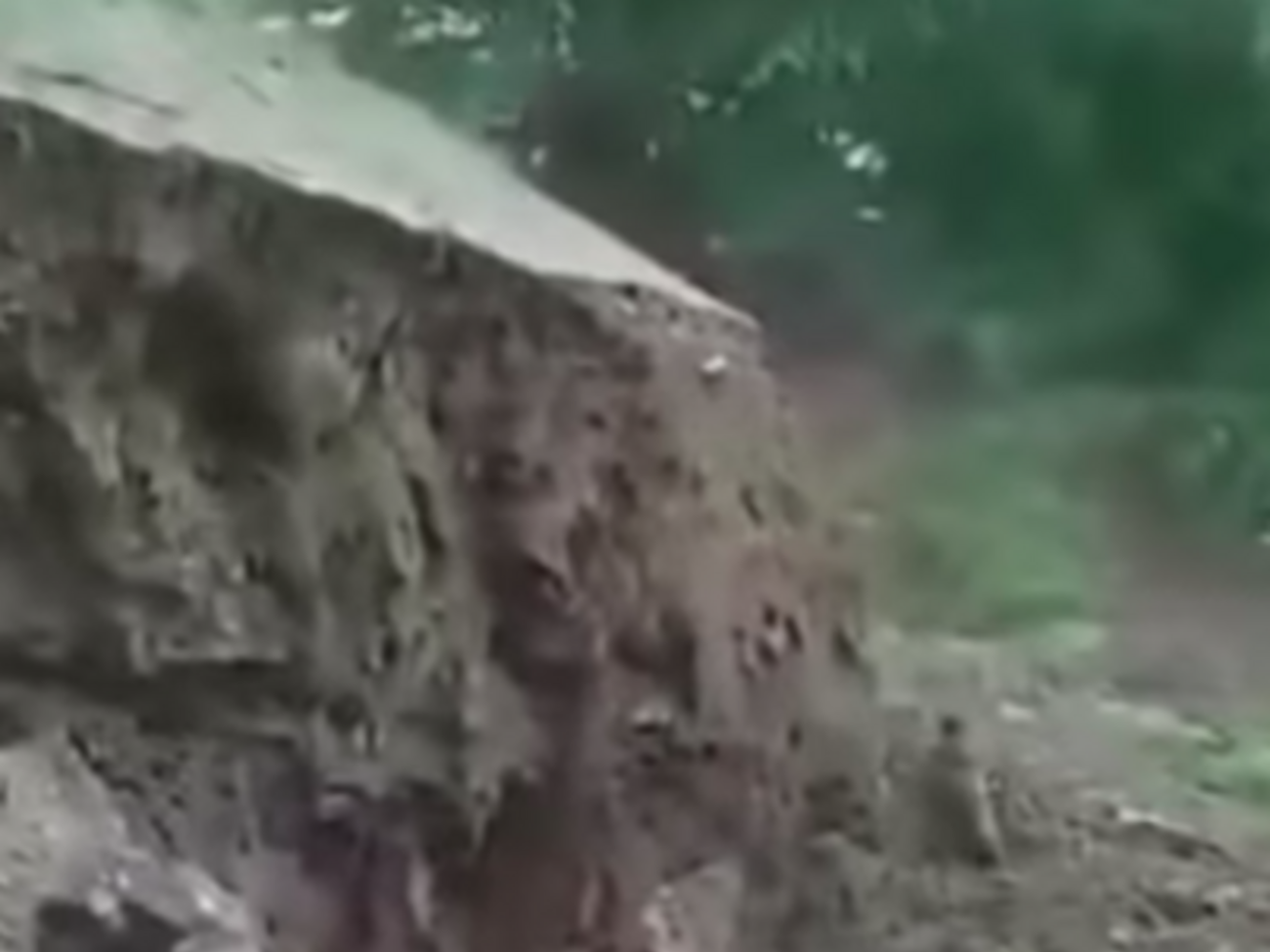 В Ивано-Франковской области разрушено около 110 км автодорог