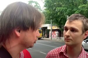 Стремоусов (слева) угрожал Багненко
