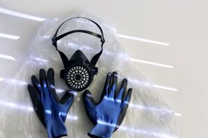 В составе груза – тесты на коронавирус, медицинские защитные маски, респираторы, защитные костюмы, перчатки и очки, аппараты искусственной вентиляции легких, дезинфекторы и инфракрасные термометры