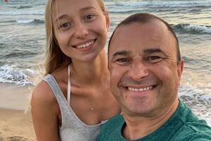 Репяхова: Що найцікавіше, сам син радий, коли тато працює. А вас щось не влаштовує