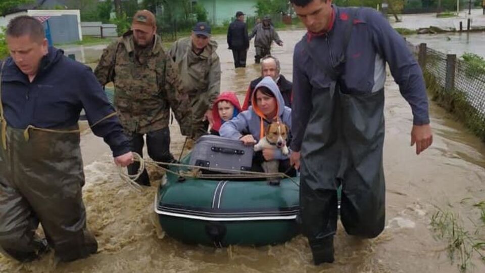 Более 200 городов и сел Ивано-Франковской области подтоплены