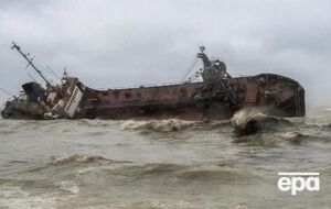 Танкер Delfi затонул возле пляжа в Одессе во время шторма в ноябре 2019 года