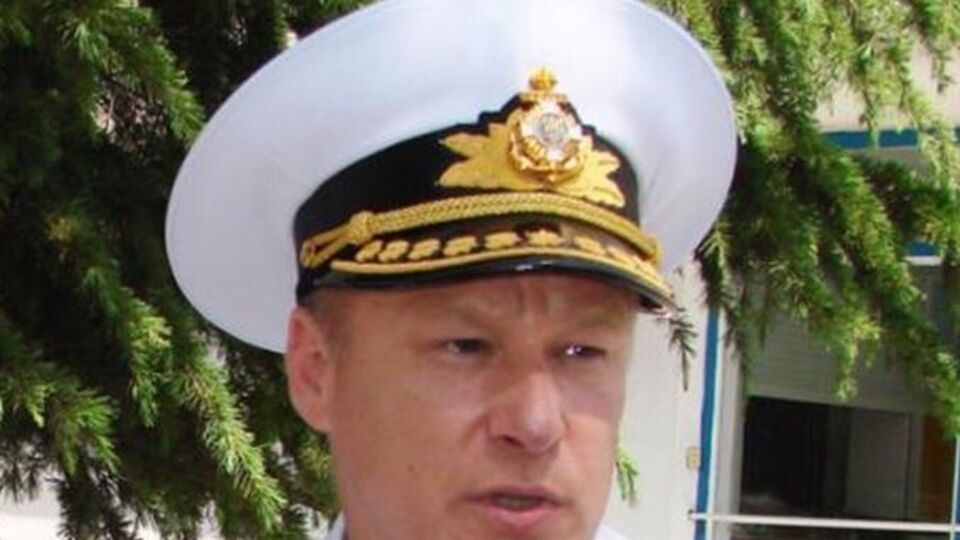 Після окупації Криму російськими військами 2014 року Єлісєєв перейшов на бік Росії та переїхав до РФ