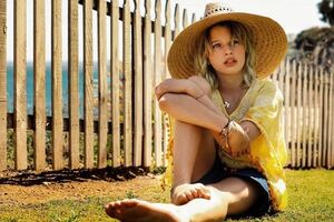 Йовович про доньку: Ева любить починати день із читання
