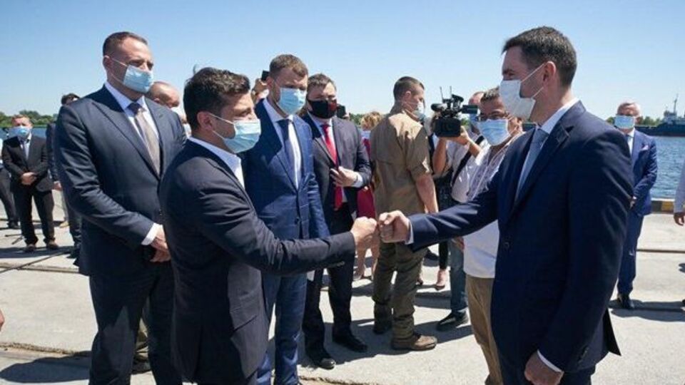 Під час підписання договору був присутнім президент України Володимир Зеленський