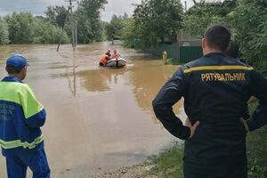 Повінь в Івано-Франківській, Чернівецькій, Львівській та Тернопільській областях спричинили сильні опади 22–24 червня