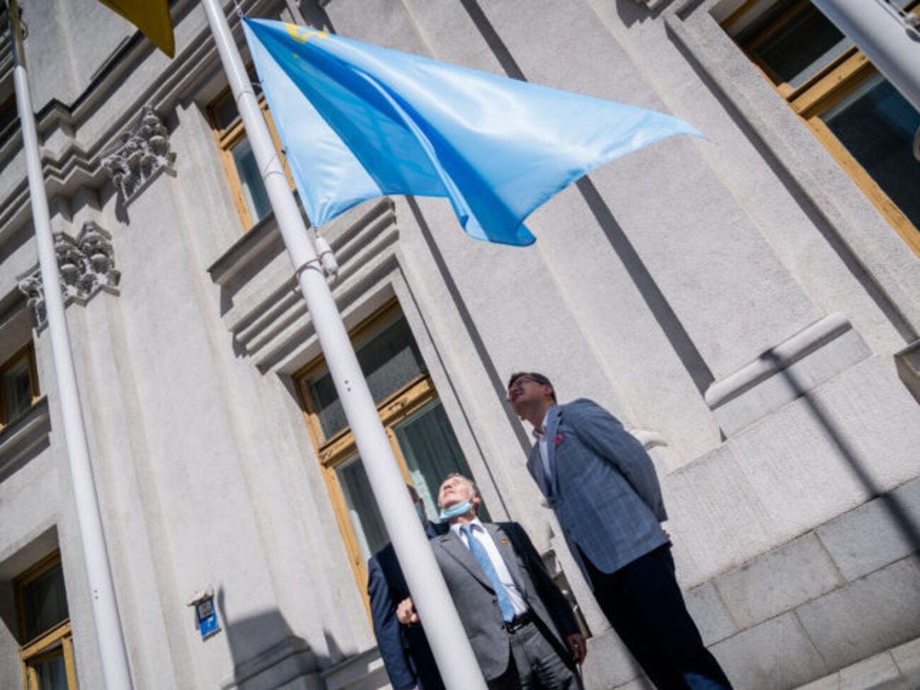 26 июня в Украине отмечается День крымскотатарского флага