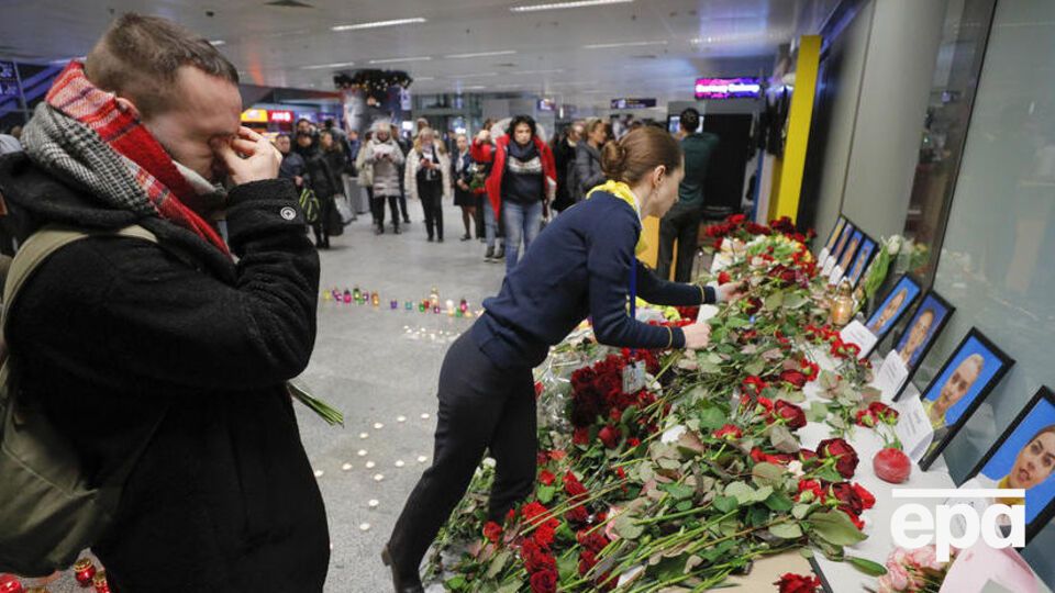 Пассажирский самолет Boeing 737-800 разбился 8 января вблизи столицы Ирана