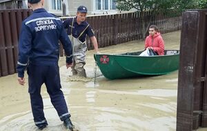 К ликвидации последствий непогоды в западных областях Украины привлекалось 1877 человек и 455 единиц техники
