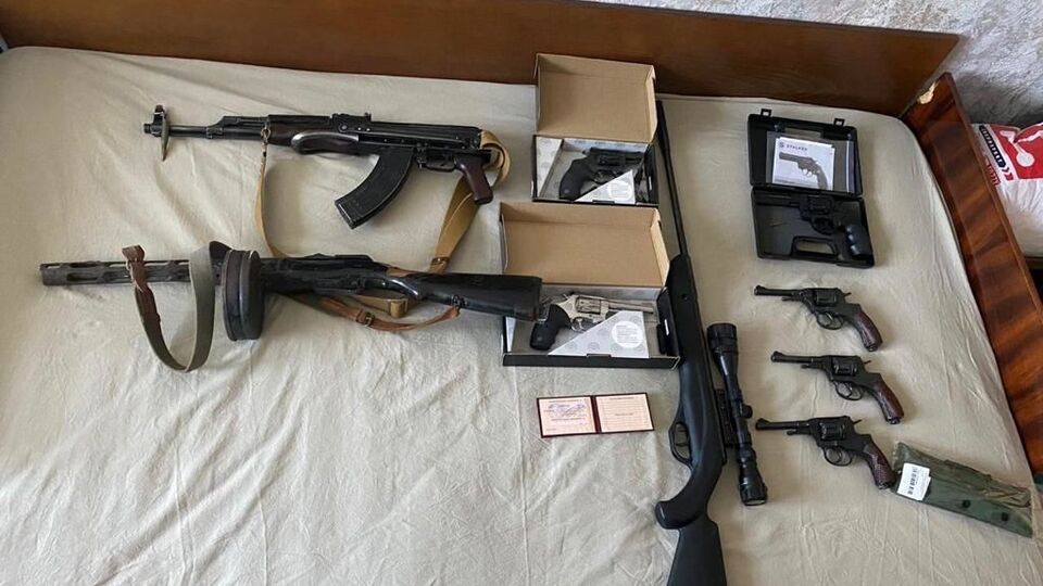У задержанного изъяли несколько единиц оружия