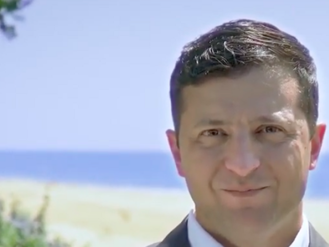 Зеленський записав відеопривітання до Дня Конституції