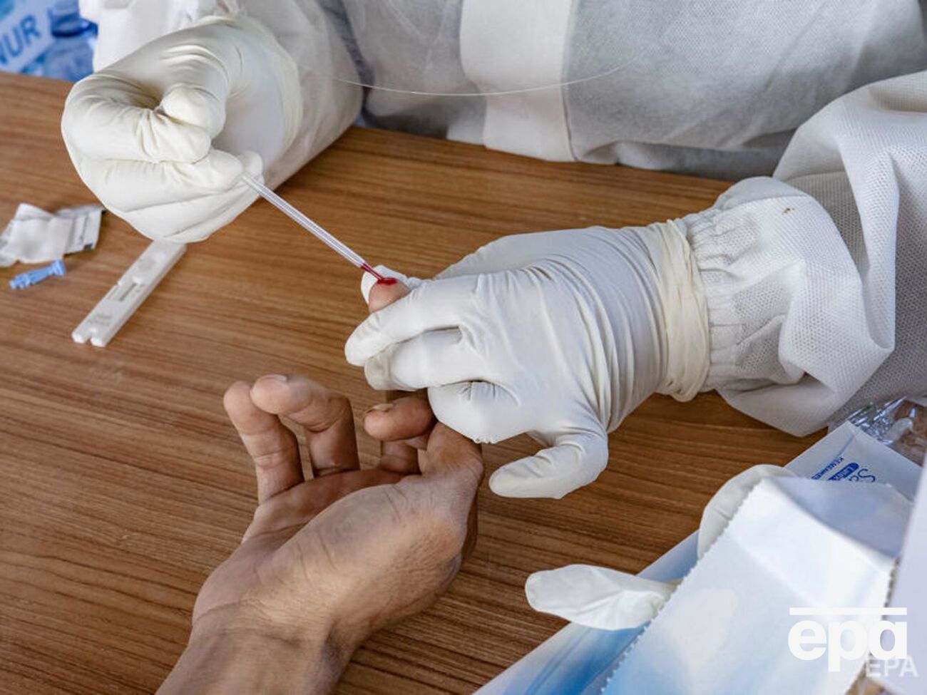 Еще 1,8 тыс. взятых ранее проб остаются в холодильнике