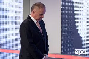 Киска ложится на операцию