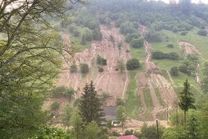 В селе Лопушное ориентировочно подтоплена одна новостройка и два жилых дома