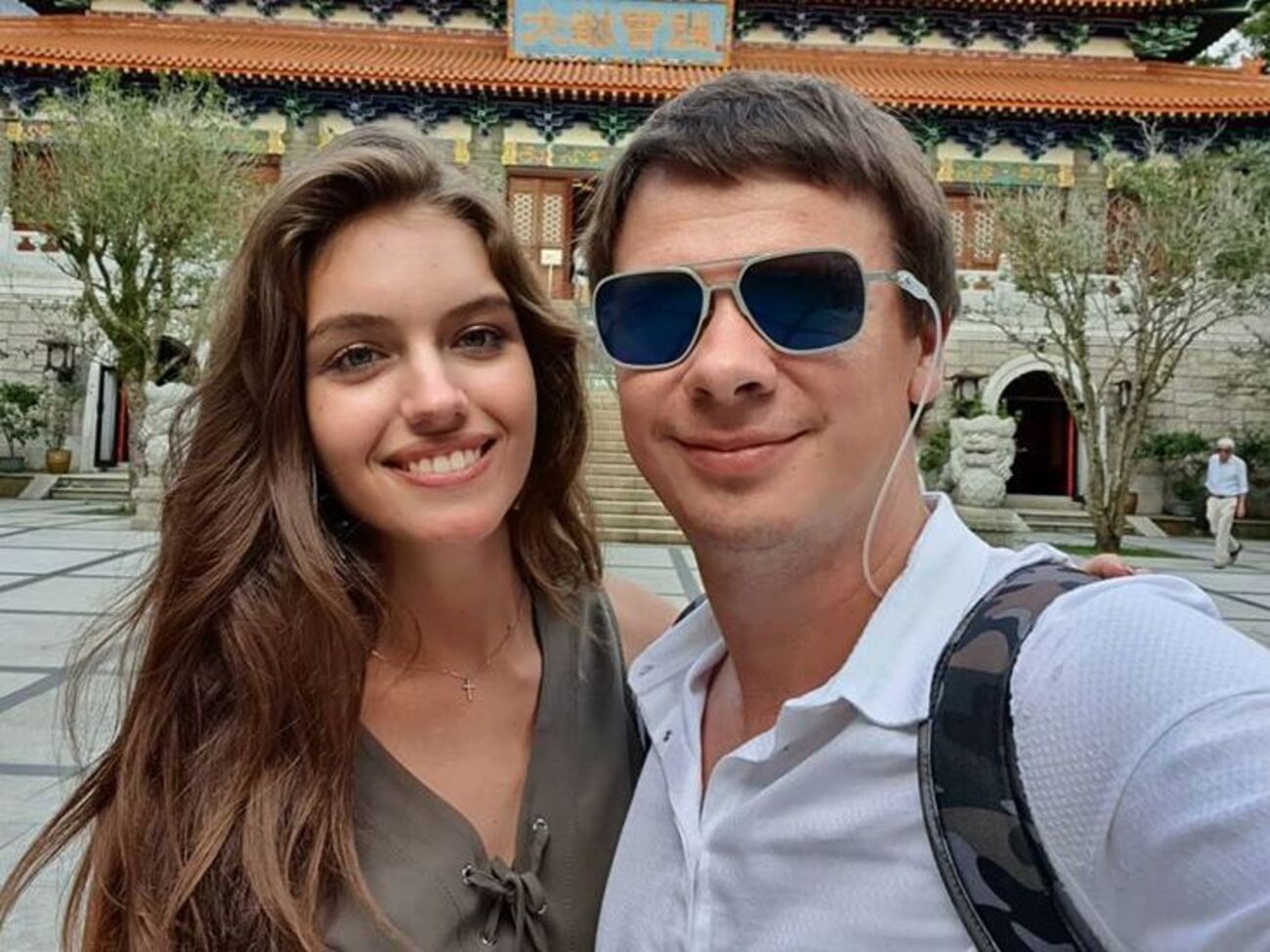 Комаров:&nbsp;Прекрасный выходной в семейном кругу,&nbsp;играли в "Монополию"&nbsp;