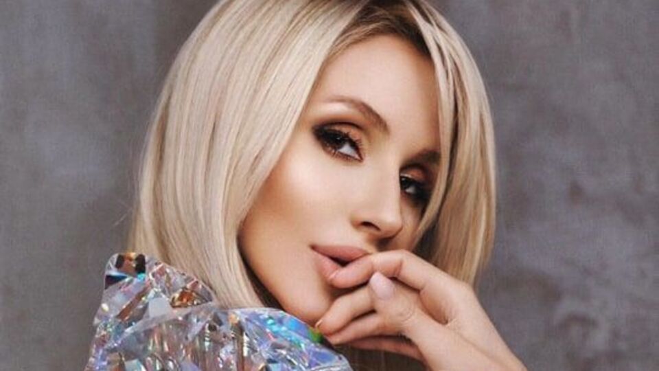 Loboda: Любая девочка любит, когда ее любят