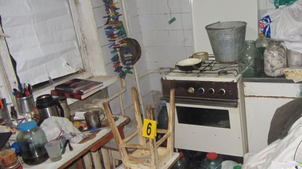 Поліція виявила у квартирі тіла літньої пари