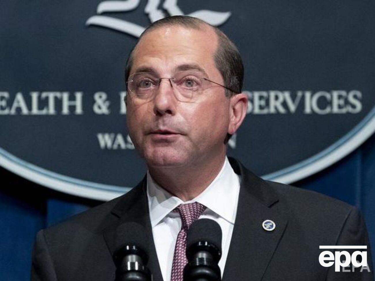 Азар заявив, що зростання COVID-19 особливо помітне в південних штатах