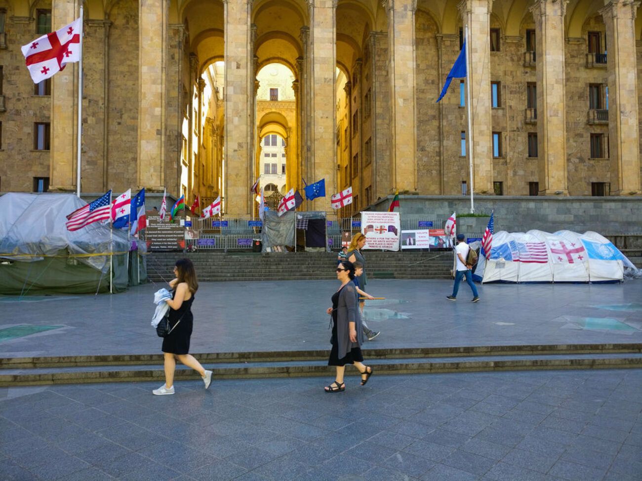 До внесення змін у виборчу систему 77 депутатів обирали за списками, 73 &ndash; від одномандатних округів