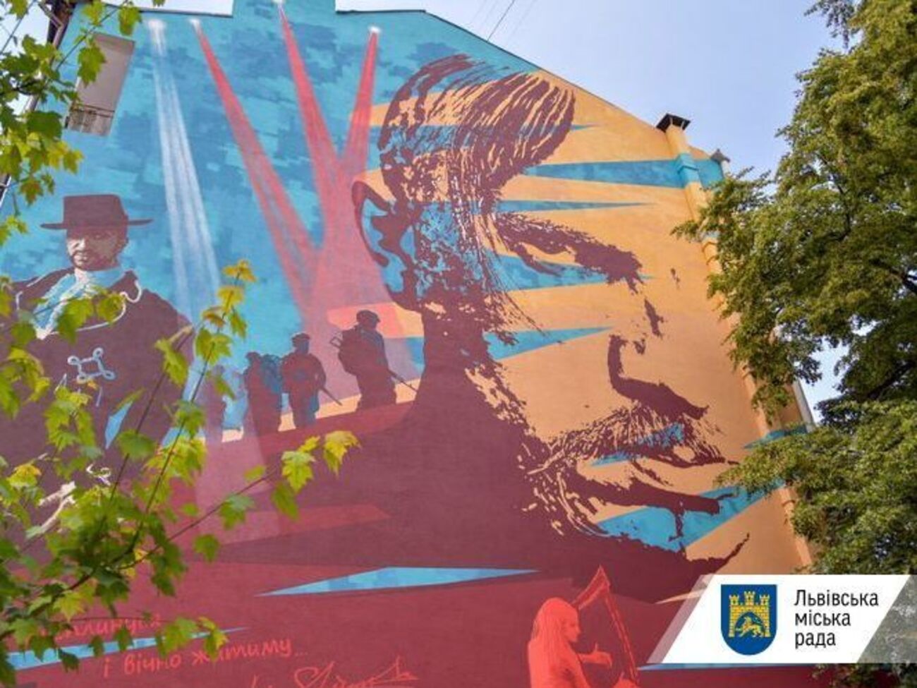 Мурал, на якому Сліпака зображено у двох іпостасях – воїна і оперного співака, – має назву "Наш Сліпак – вічний міф"