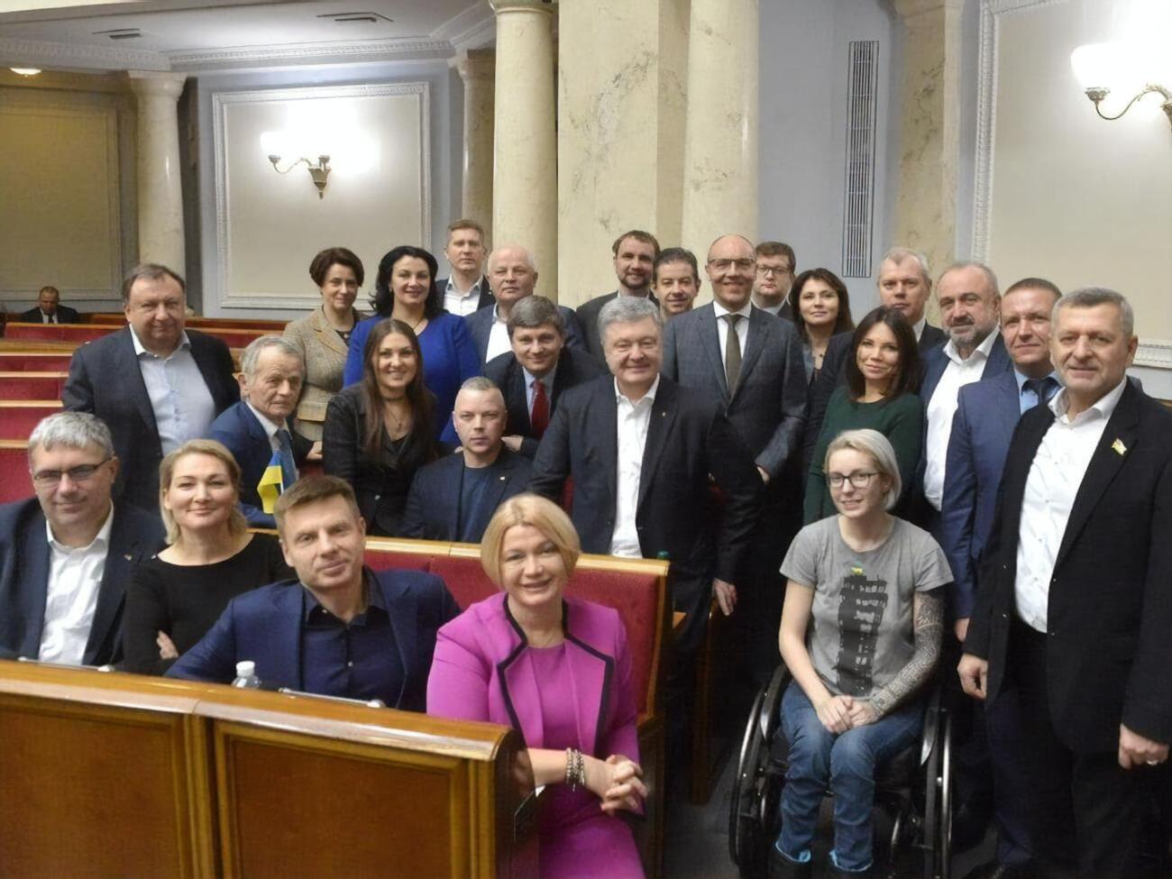 Народні депутати від "Європейської солідарності" не ставили підписів під проєктом постанови про відставку Авакова