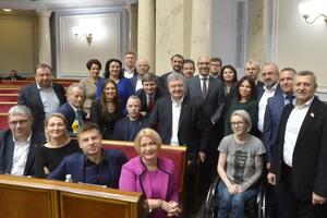 Народні депутати від "Європейської солідарності" не ставили підписів під проєктом постанови про відставку Авакова