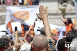 Митингующие протестовали против правительства Италии во главе с премьер-министром Джузеппе Конте