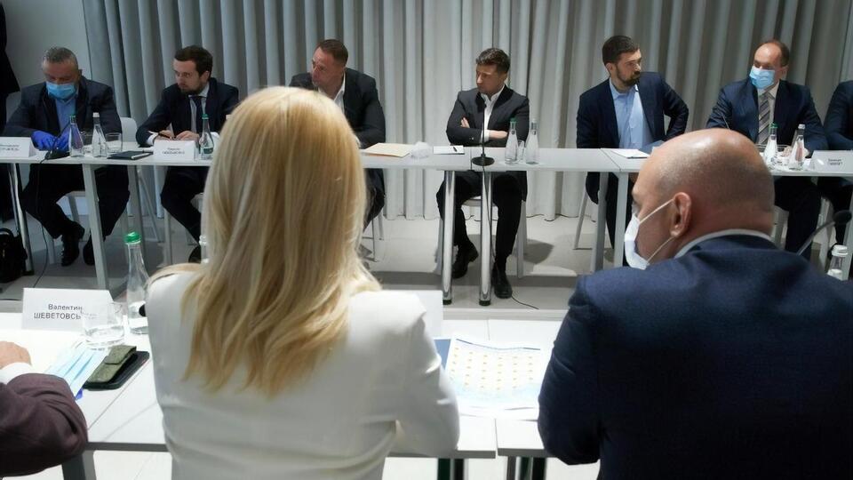 Зеленський узяв участь у нараді з підприємцями