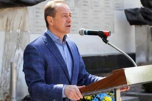 Томенко хочет стать мэром