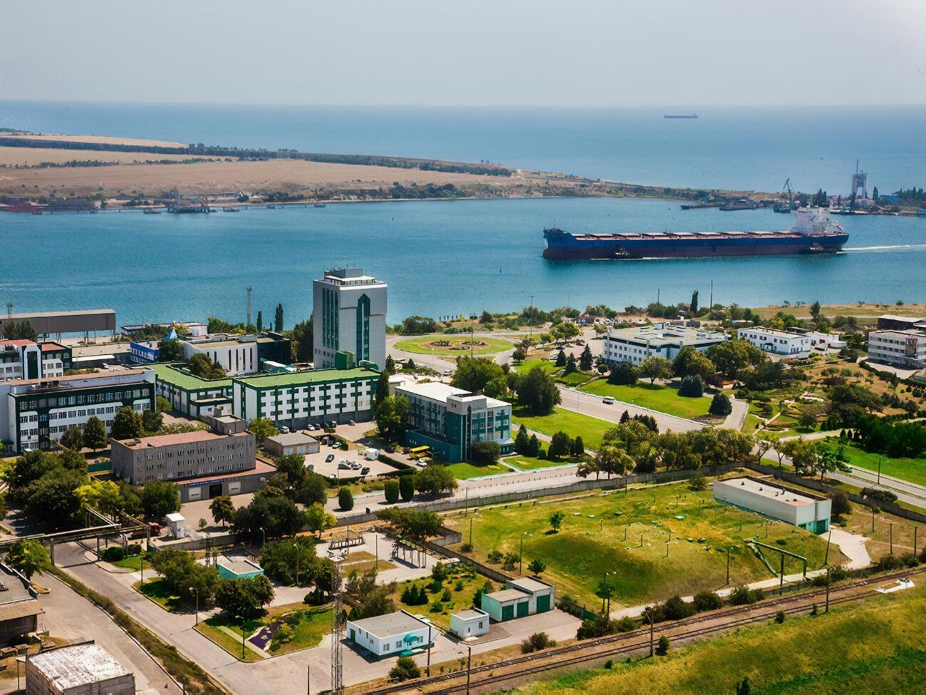 АГТ поставляет давальческое сырье на Одесский припортовый завод